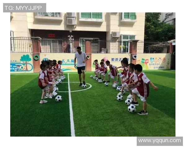 幼儿园足球特色教育探索促进儿童身心发展与团队合作能力提升 幼儿园足球特色教育探索促进儿童身心发展与团队合作能力提升